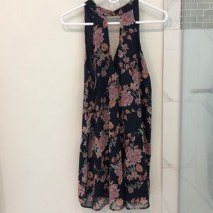 Forever 21 Floral Keyhole Dress
